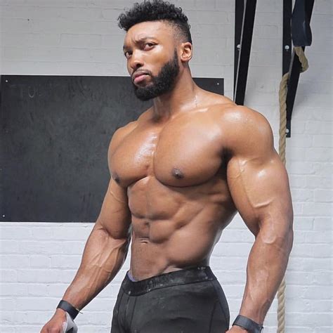 Obi vincent - Obi Vincent is a fitness influencer who combines bodybuilding, CrossFit and endurance training. Learn how he transformed from overweight to shredded, and his three-move workout routine.